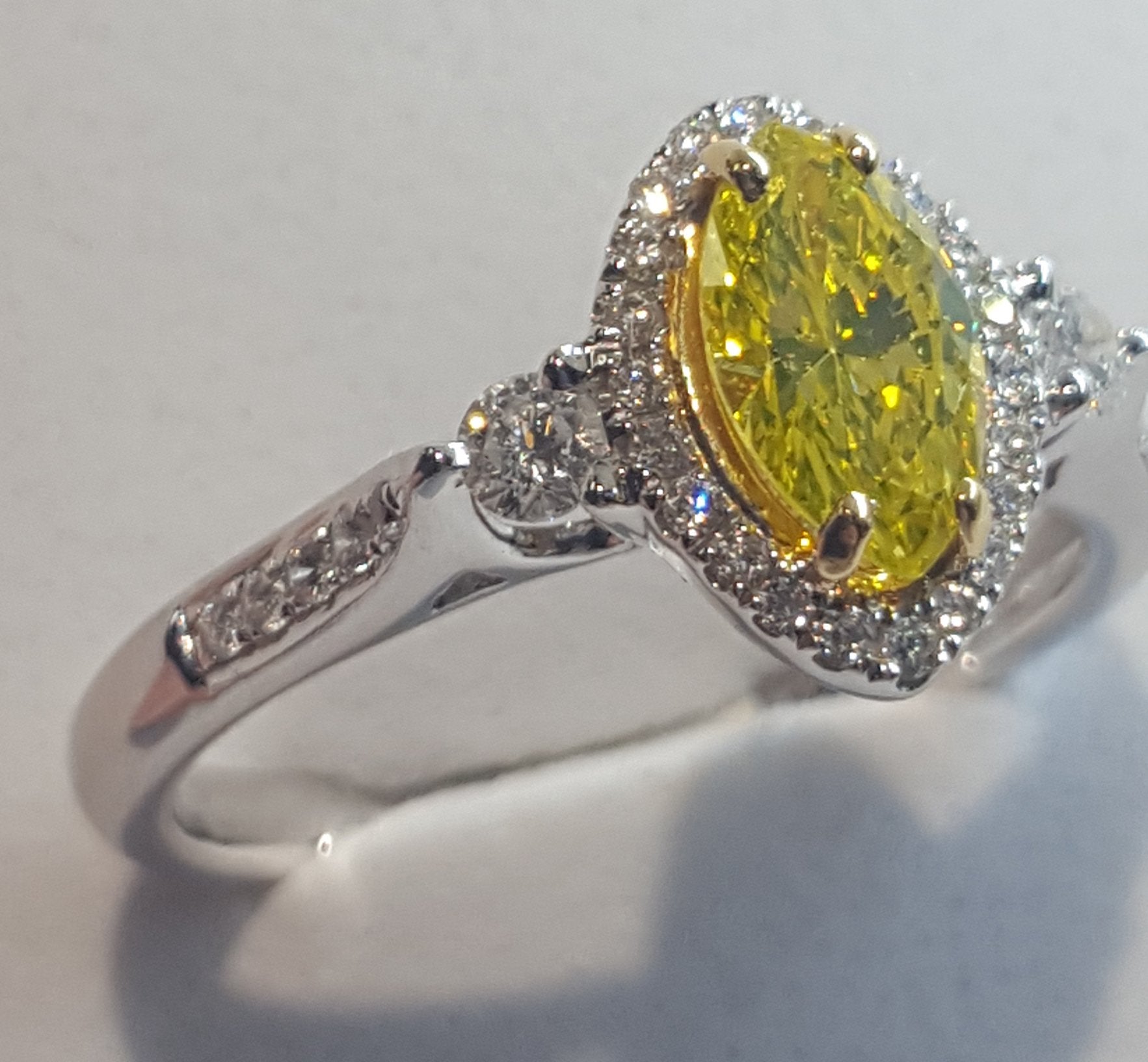 Women's Yellow Diamond Gold Ring #28